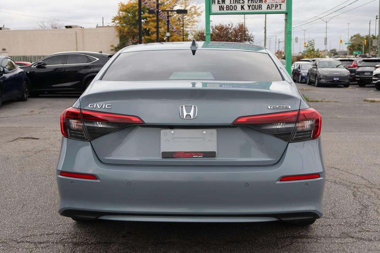2022 Honda Civic Touring Sedan CVT Photo