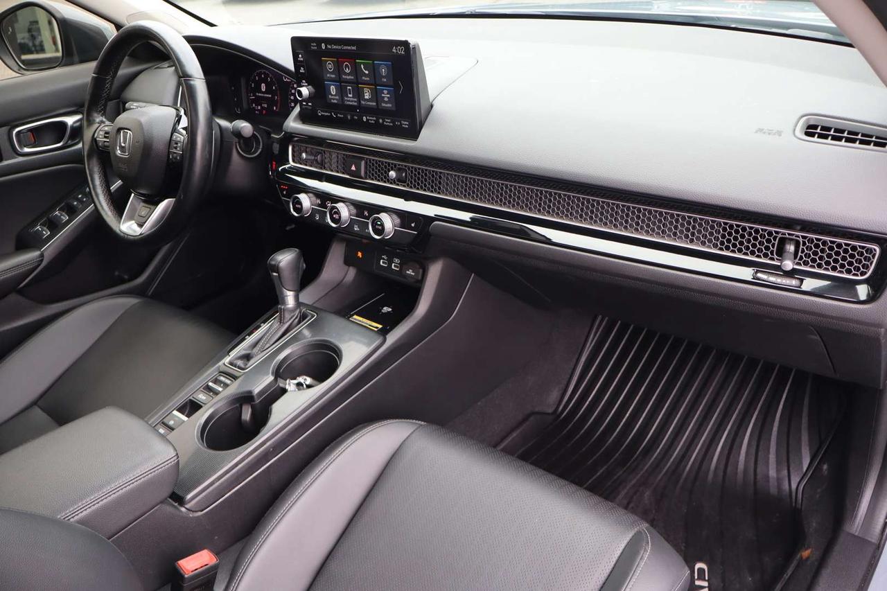 2022 Honda Civic Touring Sedan CVT Photo