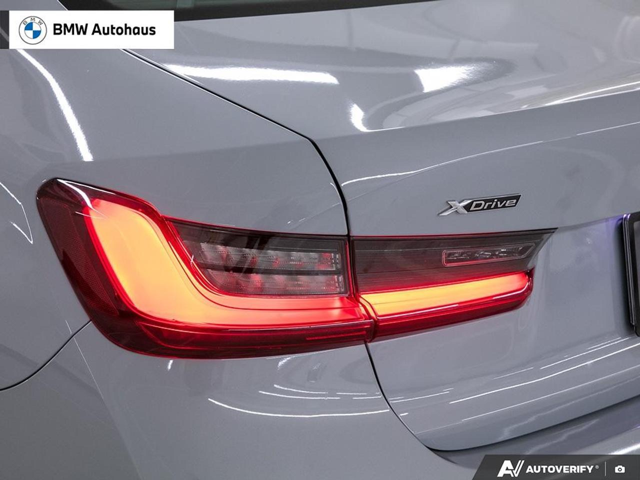 2023 BMW 3 Series 330i xDrive Sedan Photo