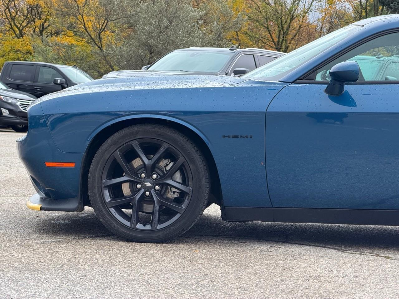 2021 Dodge Challenger R/T 2dr Rear-Wheel Drive Coupe Photo2