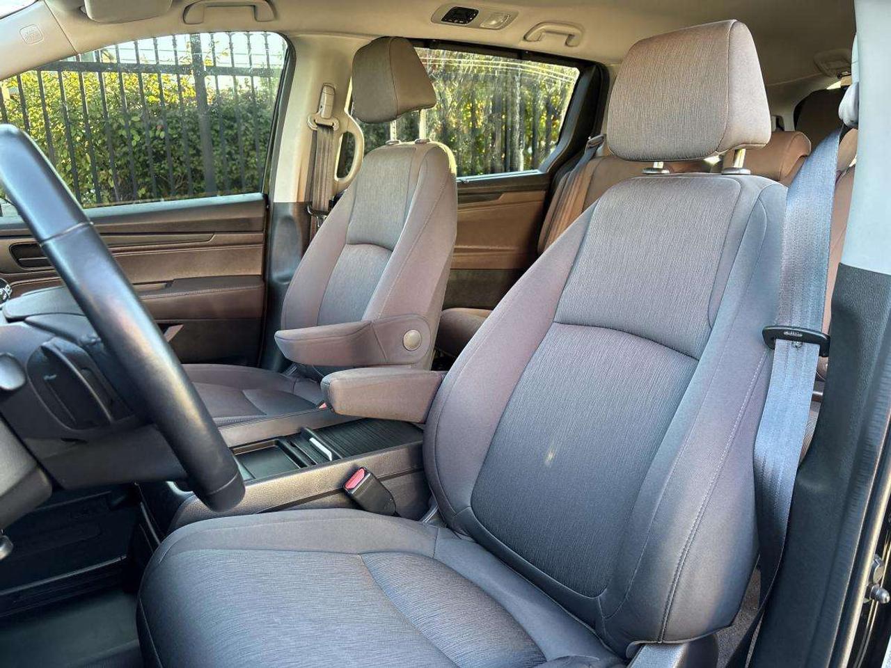 2023 Honda Odyssey EX-RES Clean Carfax/One Owner Photo