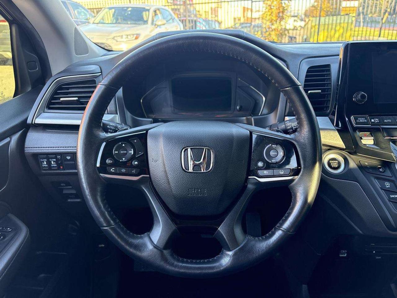 2023 Honda Odyssey EX-RES Clean Carfax/One Owner Photo