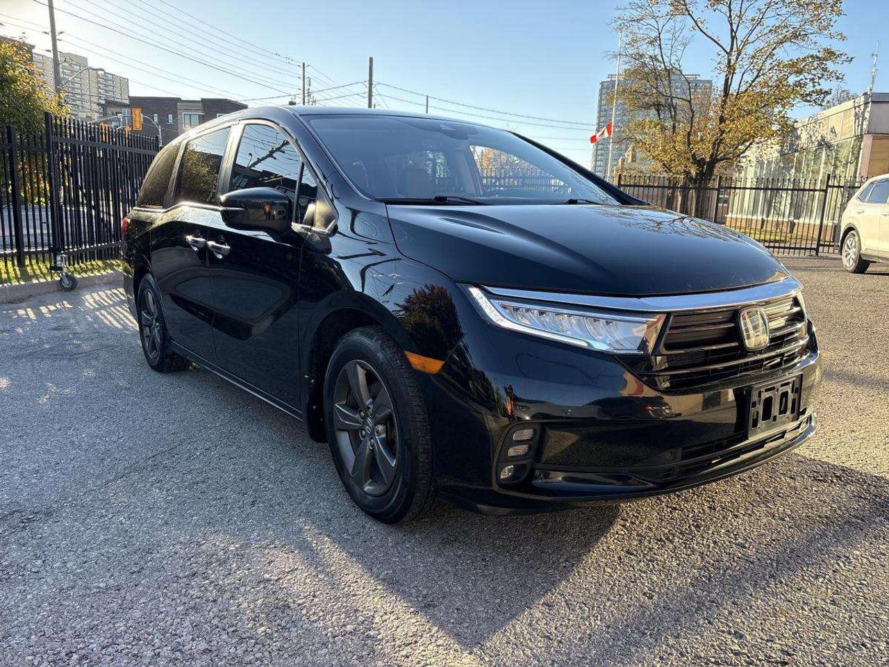 2023 Honda Odyssey EX-RES Clean Carfax/One Owner Photo