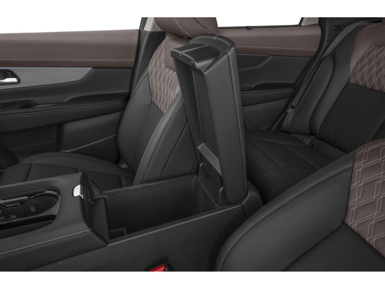 2027 Nissan Murano Platinum AWD Photo