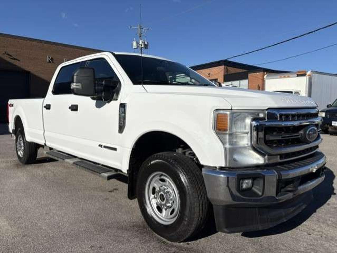 2020 Ford F-350 XLT 4X4 6.7L POWER STROKE DIESEL CREW CAB LONG BOX Photo
