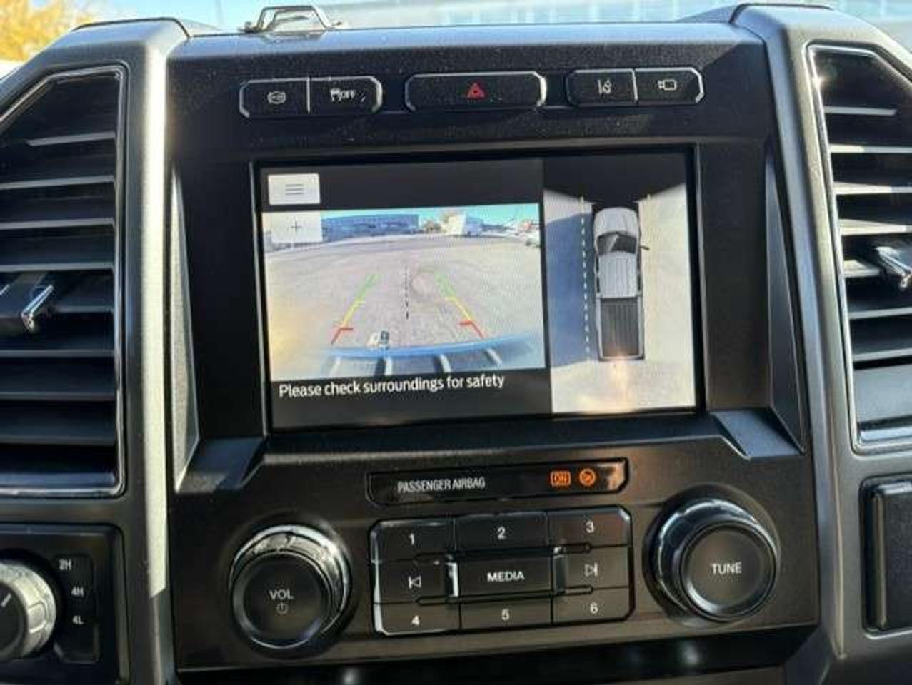 2020 Ford F-350 XLT 4X4 6.7L POWER STROKE DIESEL CREW CAB LONG BOX Photo