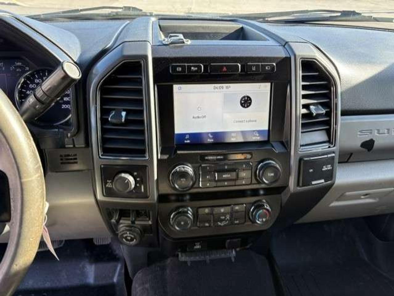 2020 Ford F-350 XLT 4X4 6.7L POWER STROKE DIESEL CREW CAB LONG BOX Photo