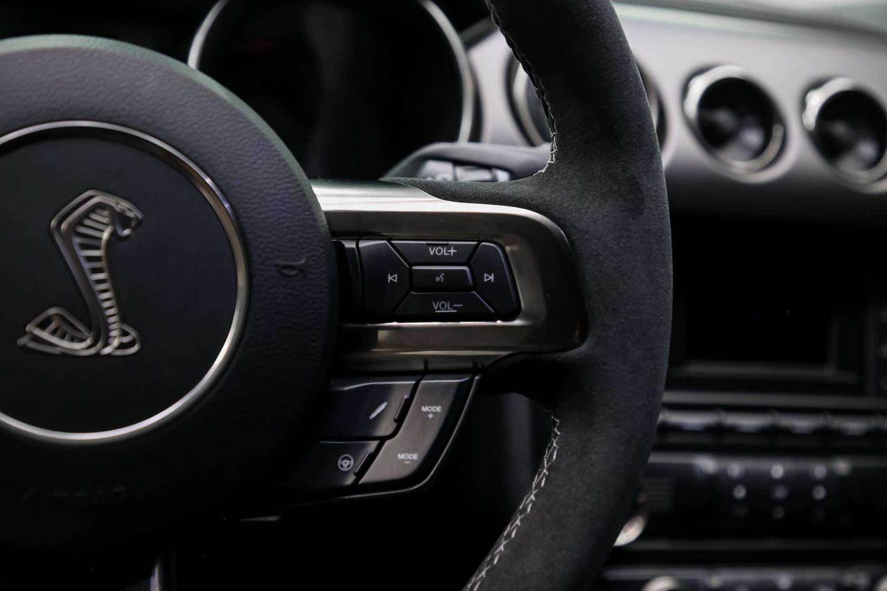 2016 Ford Mustang SHELBY GT350 SUPERCHARGED  RECARO TRACKPKG LOWKM Photo
