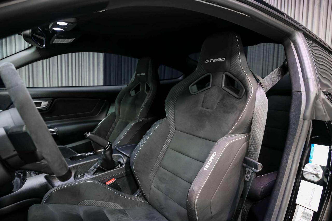 2016 Ford Mustang SHELBY GT350 SUPERCHARGED  RECARO TRACKPKG LOWKM Photo