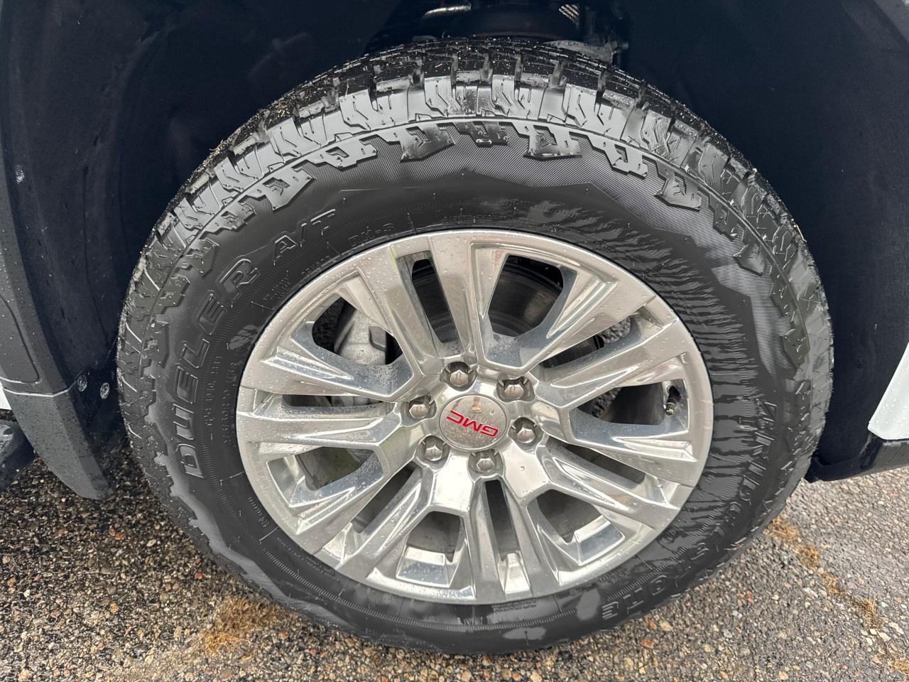 2026 GMC Sierra 1500 Crew Cab Short Box 4-Wheel Drive Denali Photo