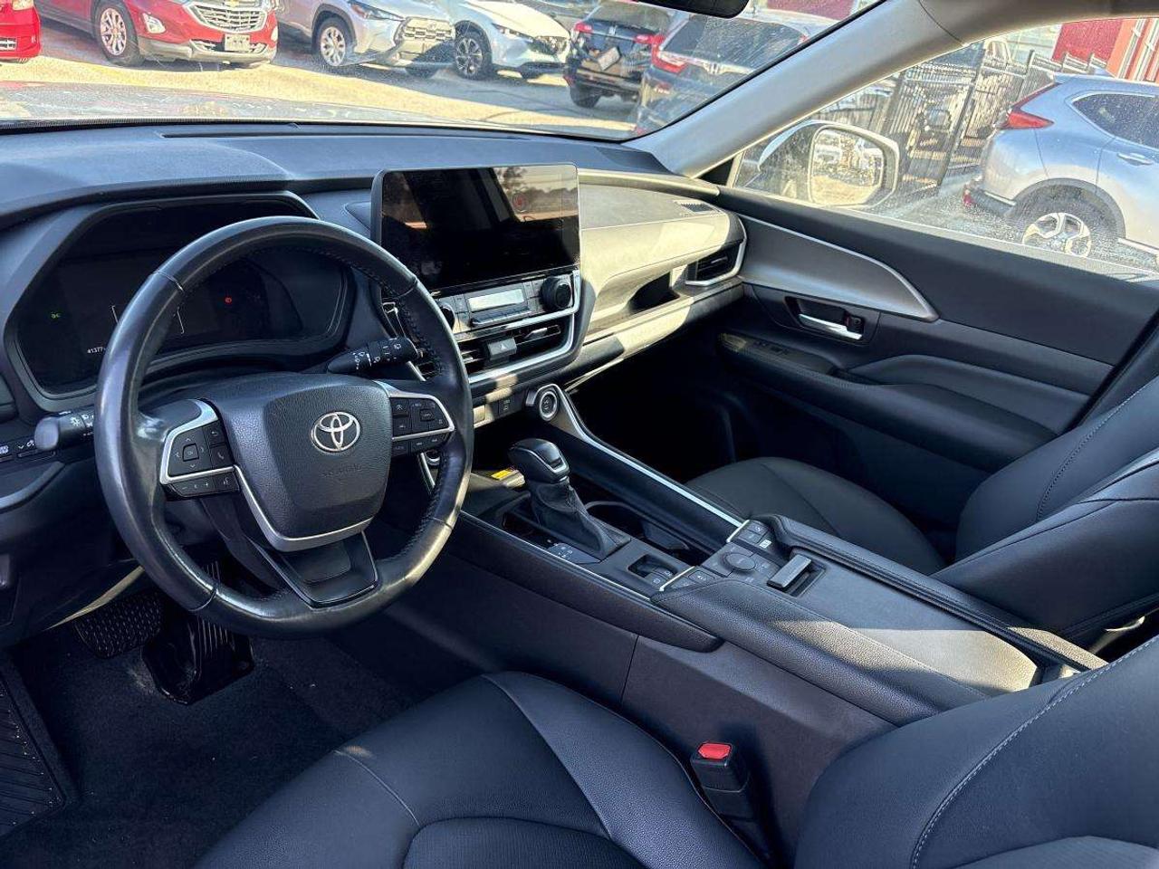 2024 Toyota Grand Highlander XLE Photo