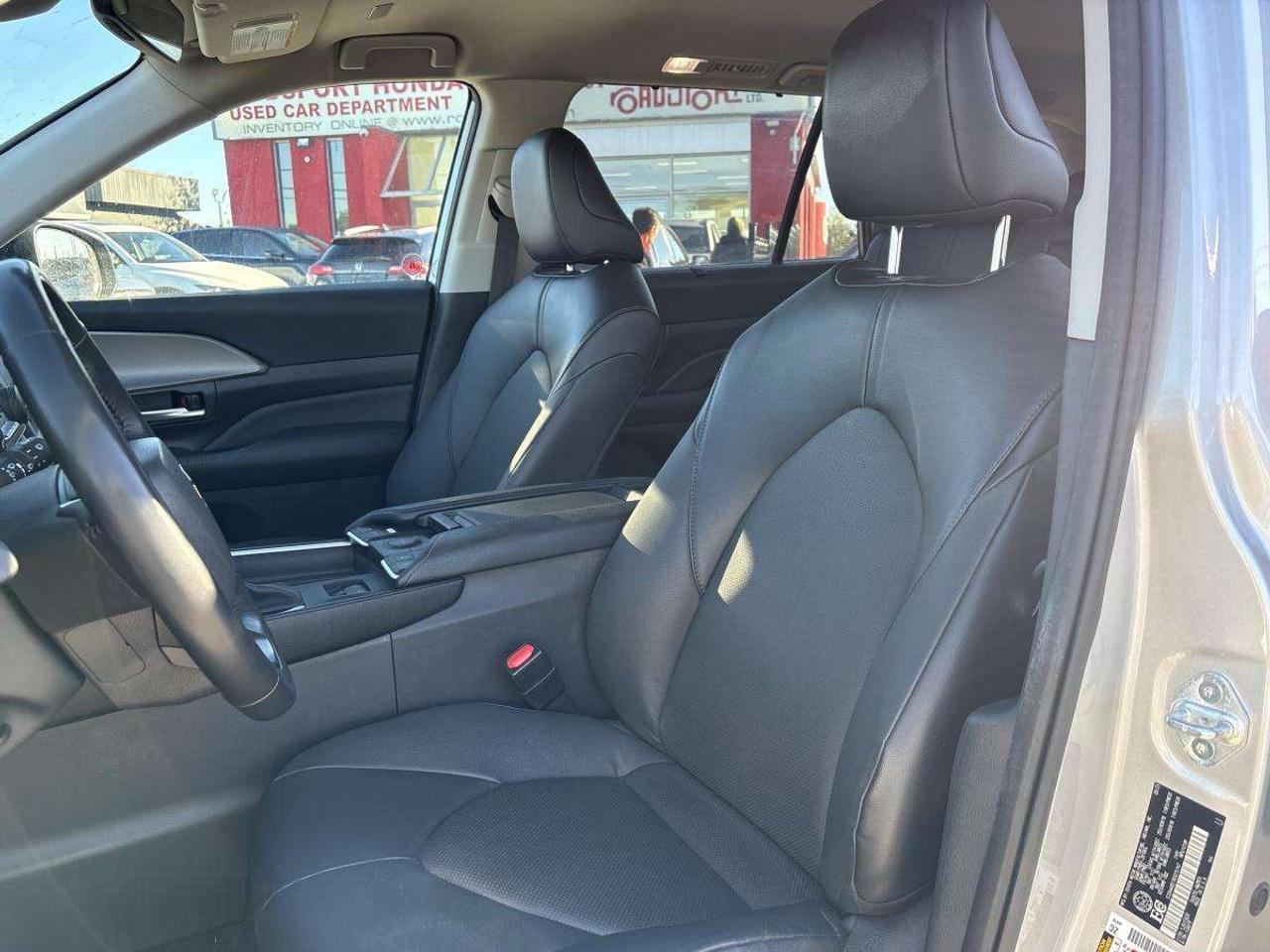 2024 Toyota Grand Highlander XLE Photo