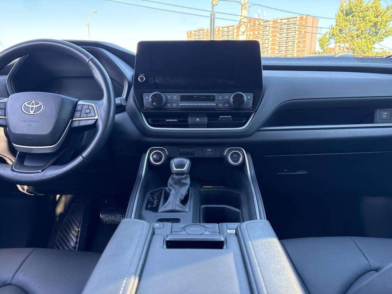 2024 Toyota Grand Highlander XLE Photo