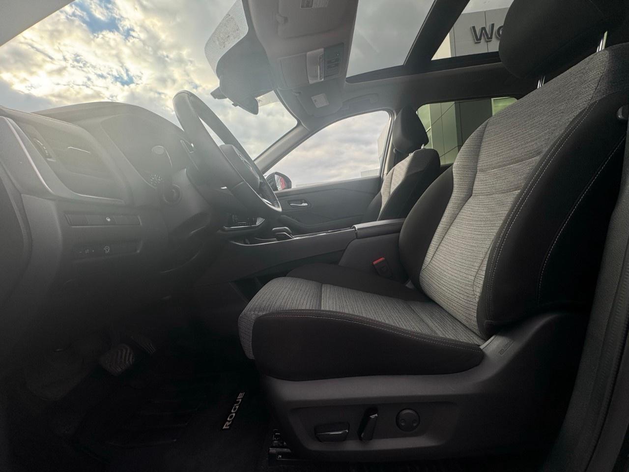2023 Nissan Rogue  Photo