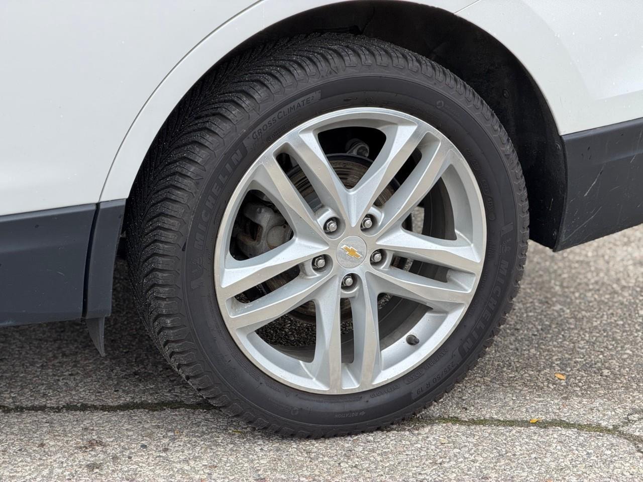 2018 Chevrolet Equinox Premier w/2LZ All-Wheel Drive Photo4