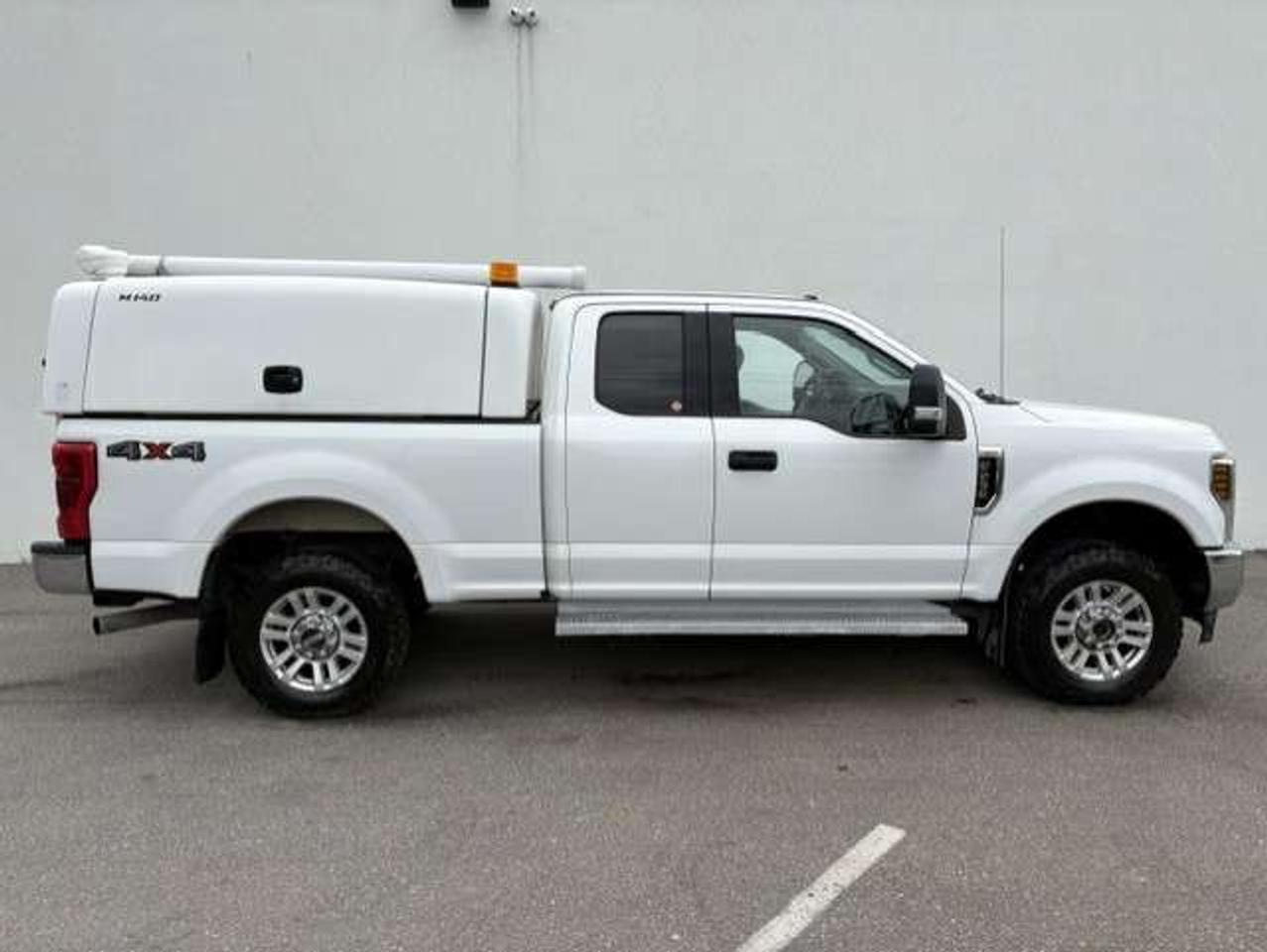 2018 Ford F-250 XLT 4X4 SHORT BOX-CAMERA-CAP-CARGO SLIDE Photo