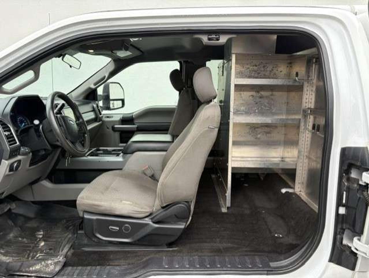 2018 Ford F-250 XLT 4X4 SHORT BOX-CAMERA-CAP-CARGO SLIDE Photo