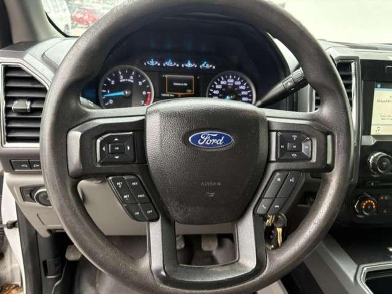2018 Ford F-250 XLT 4X4 SHORT BOX-CAMERA-CAP-CARGO SLIDE Photo