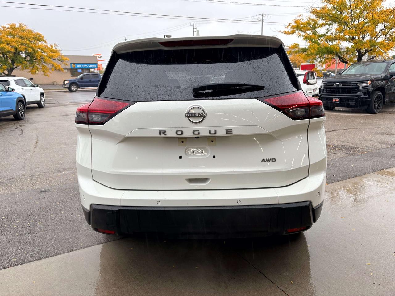 2024 Nissan Rogue S AWD   Htd Cloth   Remote Start   Lease Return Photo