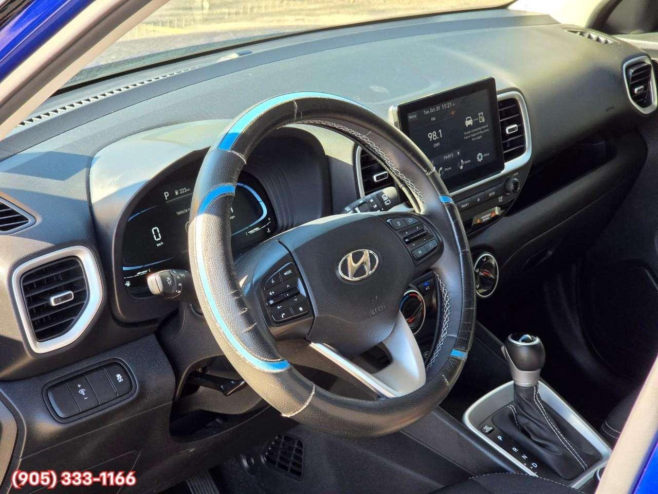 2023 Hyundai Venue Preferred Apple CarPlay & Android Auto • Remote Start System • Heated Front Seats • Lane Assist • Keyless Entry Photo