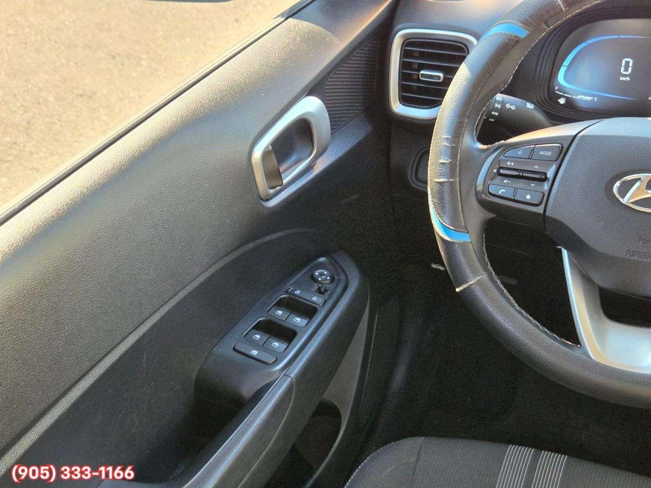 2023 Hyundai Venue Preferred Apple CarPlay & Android Auto • Remote Start System • Heated Front Seats • Lane Assist • Keyless Entry Photo
