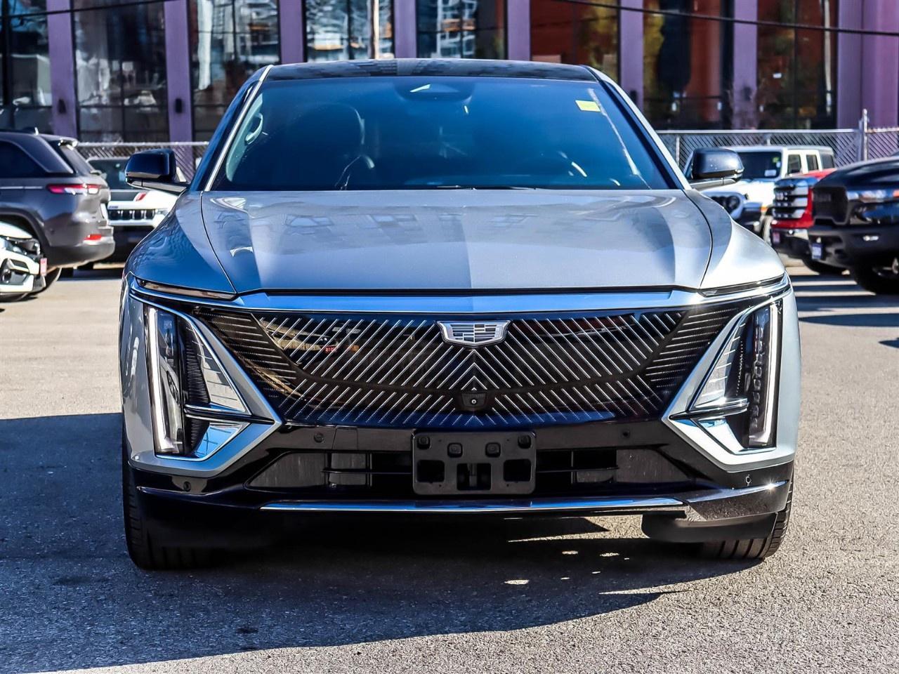 2024 Cadillac LYRIQ 4dr Luxury w/1SC Photo