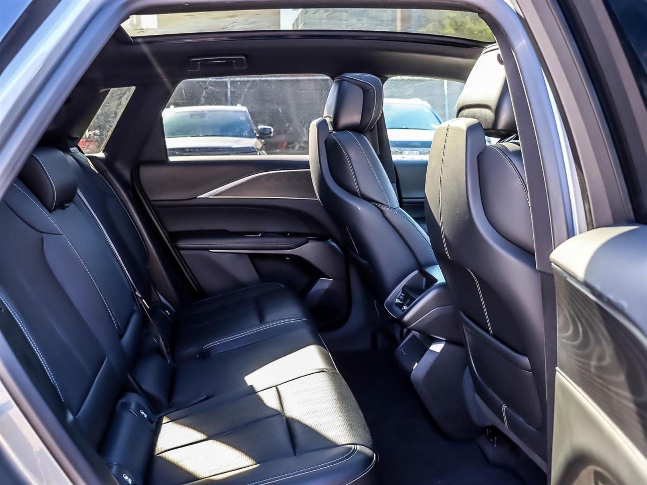 2024 Cadillac LYRIQ 4dr Luxury w/1SC Photo