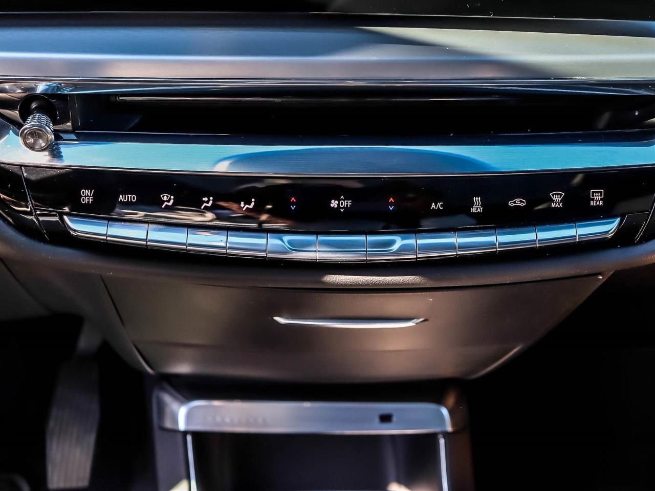 2024 Cadillac LYRIQ 4dr Luxury w/1SC Photo