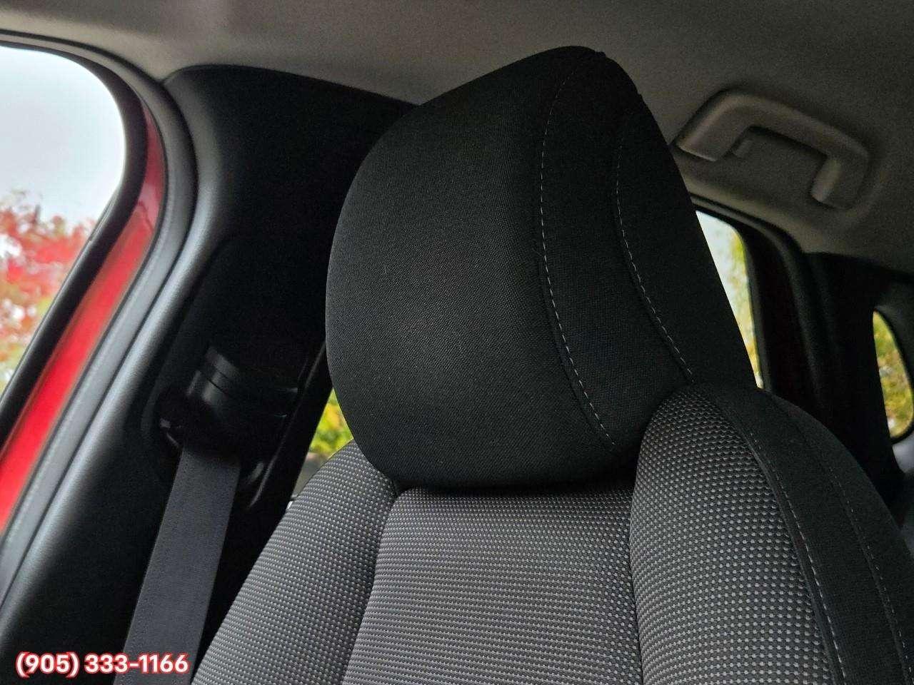 2023 Mazda CX-30 GS Apple CarPlay & Android Auto • Heated Front Seats • Lane Assist • Keyless Entry • Alloy Wheels Photo
