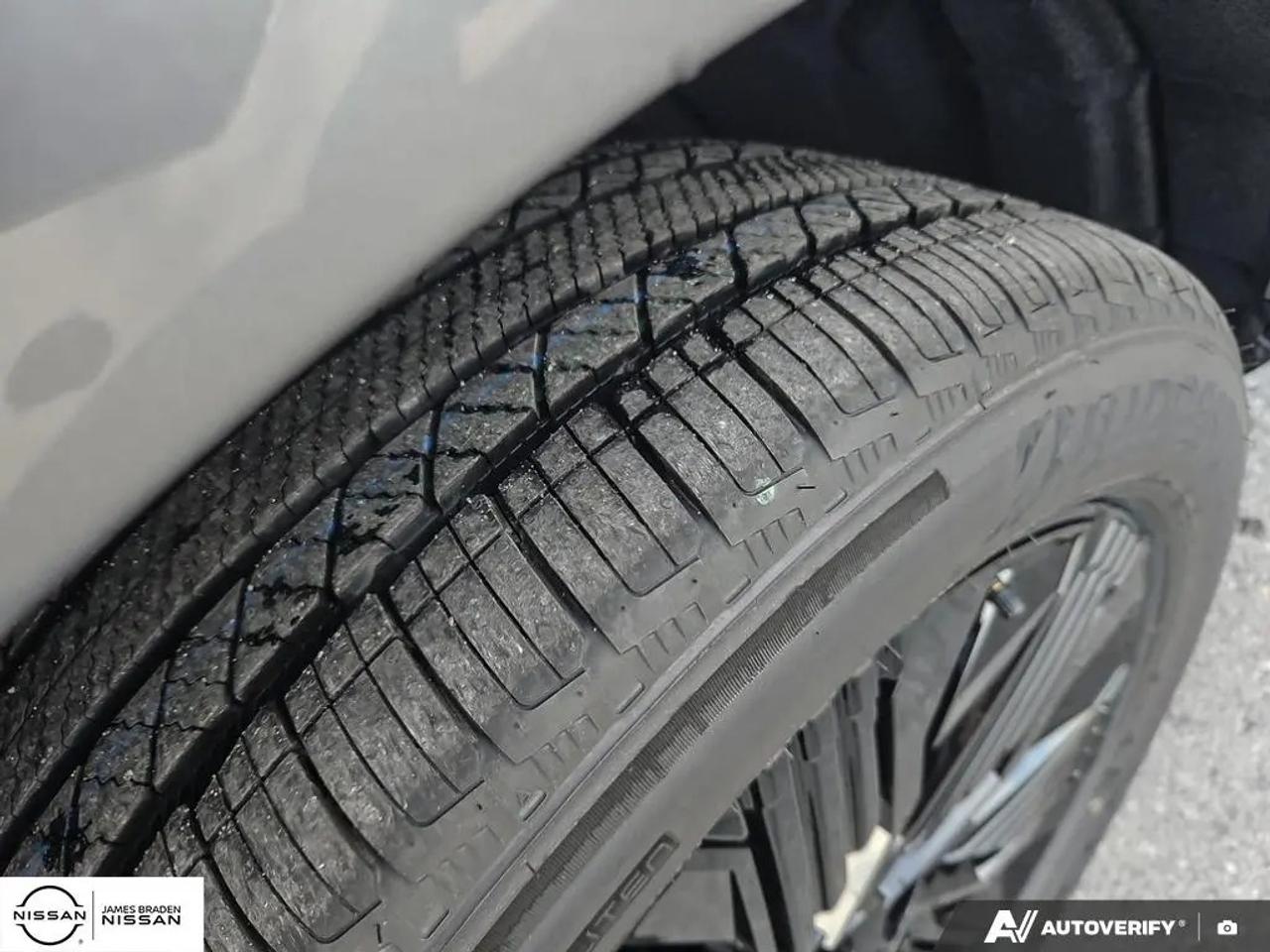 2027 Nissan Murano Dark Armor AWD Photo