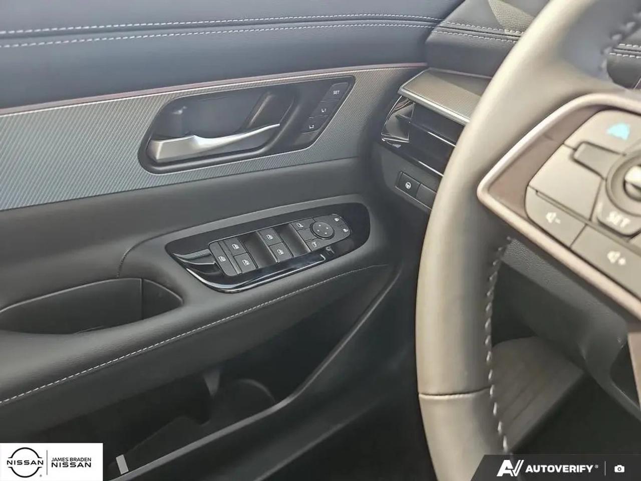 2027 Nissan Murano Dark Armor AWD Photo