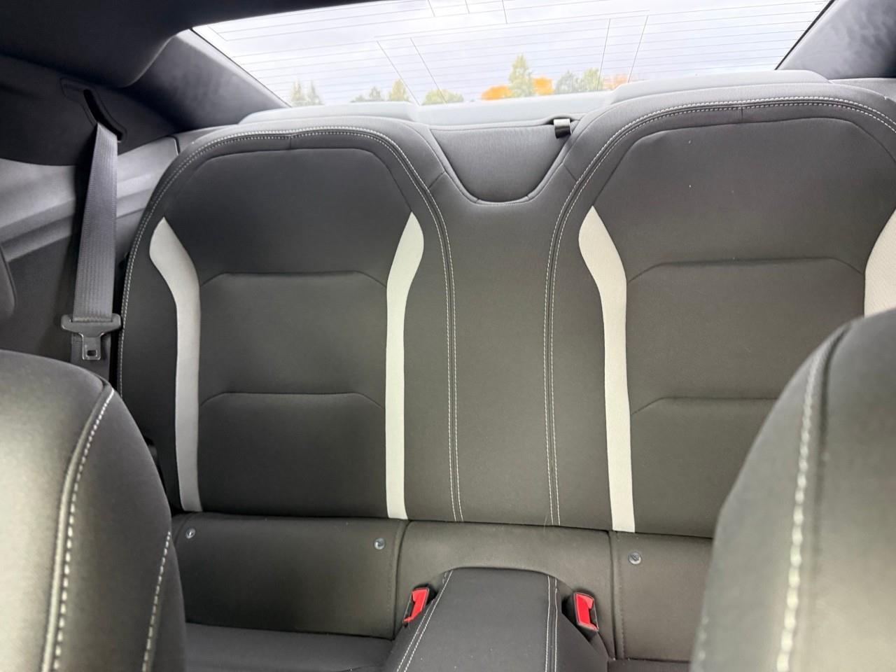 2017 Chevrolet Camaro 1LT 2dr Coupe Photo