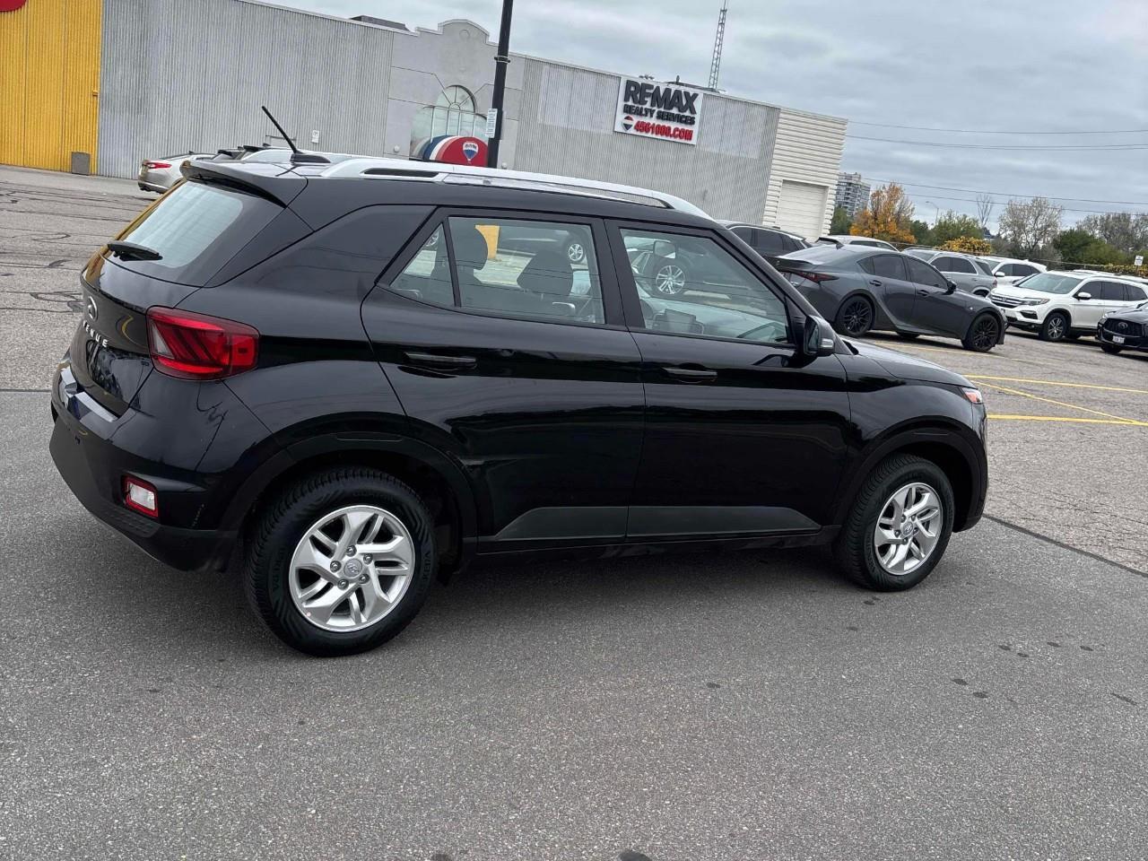 2026 Hyundai Venue Preferred 4dr Front-Wheel Drive Photo4