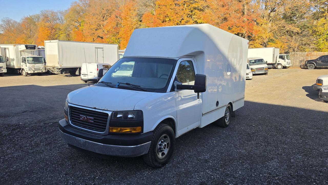 2016 GMC Savana G3500 - 12Ft Aerocell Box - GVW:9900LB - - 12CB-121841 Photo