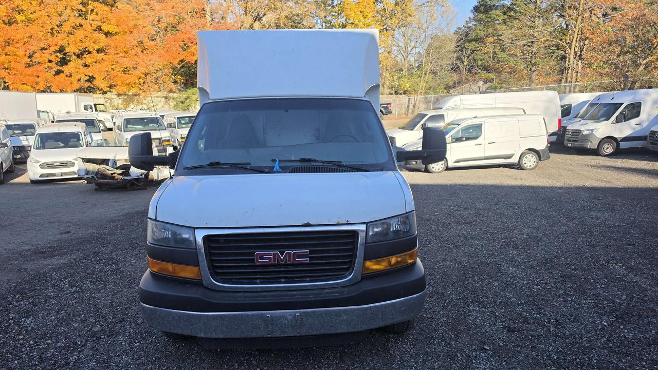 2016 GMC Savana G3500 - 12Ft Aerocell Box - GVW:9900LB - - 12CB-121841 Photo