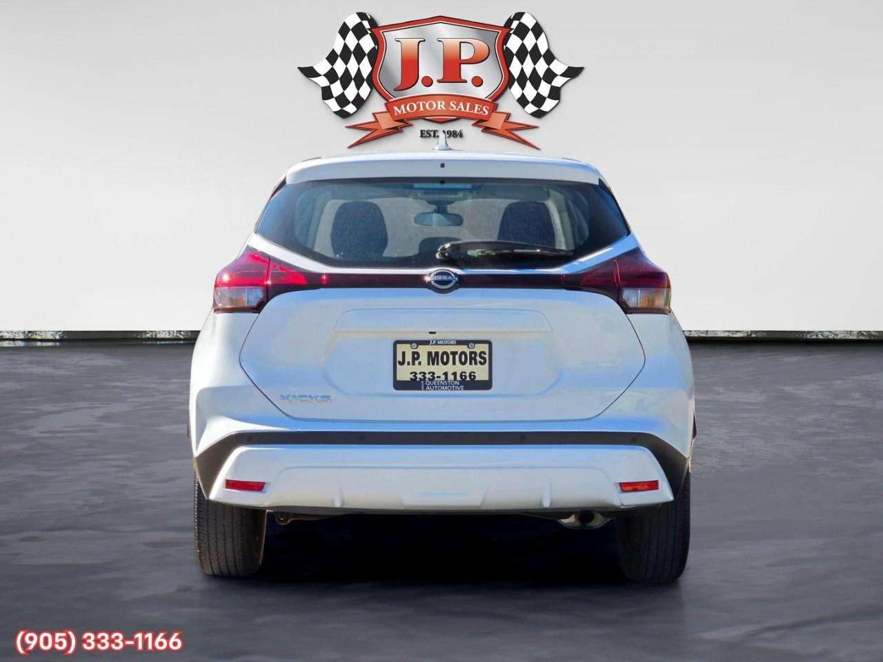 2024 Nissan Kicks S Apple CarPlay & Android Auto • Lane Assist • Rear Parking Sensors • Keyless Entry • Backup Camera Photo