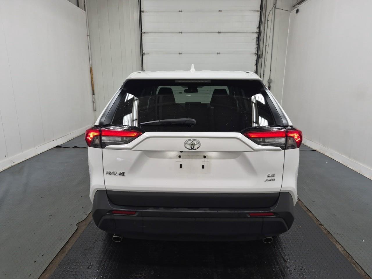 2022 Toyota RAV4 LE 4dr All-wheel Drive Photo