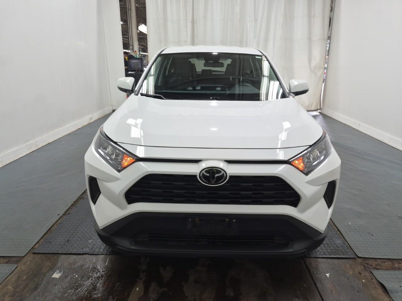 2022 Toyota RAV4 LE 4dr All-wheel Drive Photo1