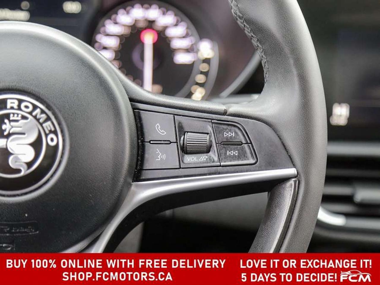 2017 Alfa Romeo Giulia FULLY CERTIFIED WITH WARRANTY Photo