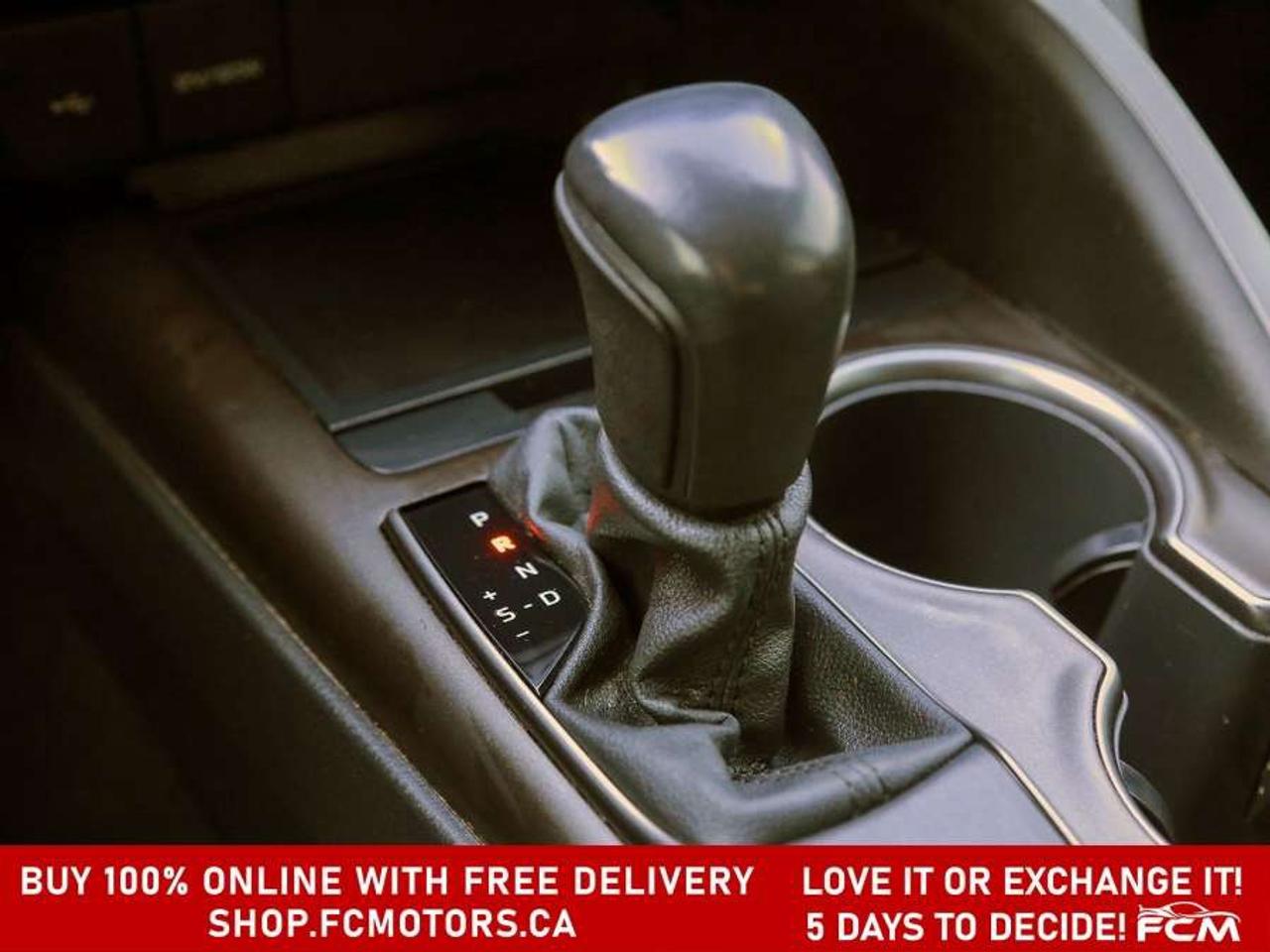2022 Toyota Camry SE   FULLY CERTIFIED WITH WARRANTY Photo