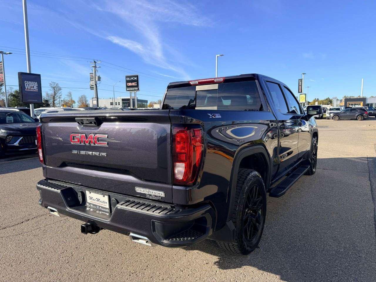 2025 GMC Sierra 1500 3.0L DURAMAX, 4X4, X31, ALLOYS, CLOTH, BOSE, 1-OWNER, MACMASTER ORIGINAL, CERTIFIED PREOWNED! Photo