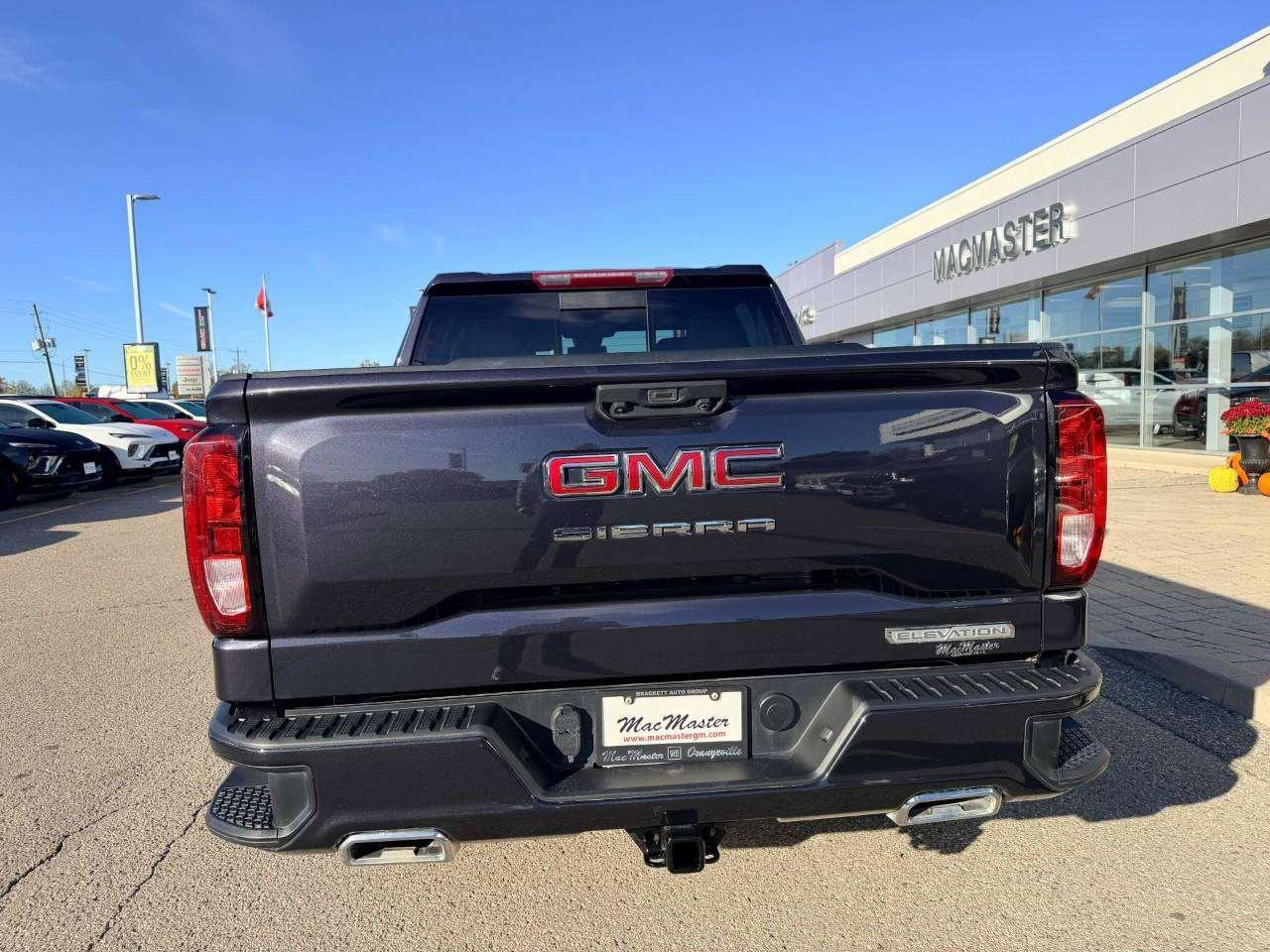 2025 GMC Sierra 1500 3.0L DURAMAX, 4X4, X31, ALLOYS, CLOTH, BOSE, 1-OWNER, MACMASTER ORIGINAL, CERTIFIED PREOWNED! Photo