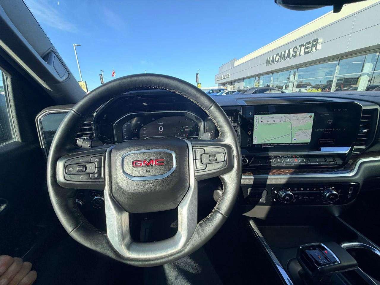 2025 GMC Sierra 1500 3.0L DURAMAX, 4X4, X31, ALLOYS, CLOTH, BOSE, 1-OWNER, MACMASTER ORIGINAL, CERTIFIED PREOWNED! Photo