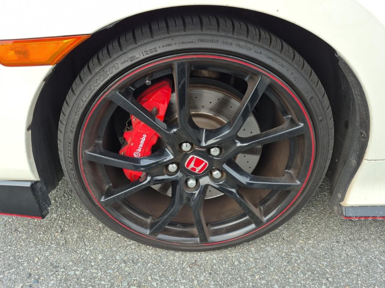 2017 Honda Civic Type R (M6) 4dr Hatchback Photo