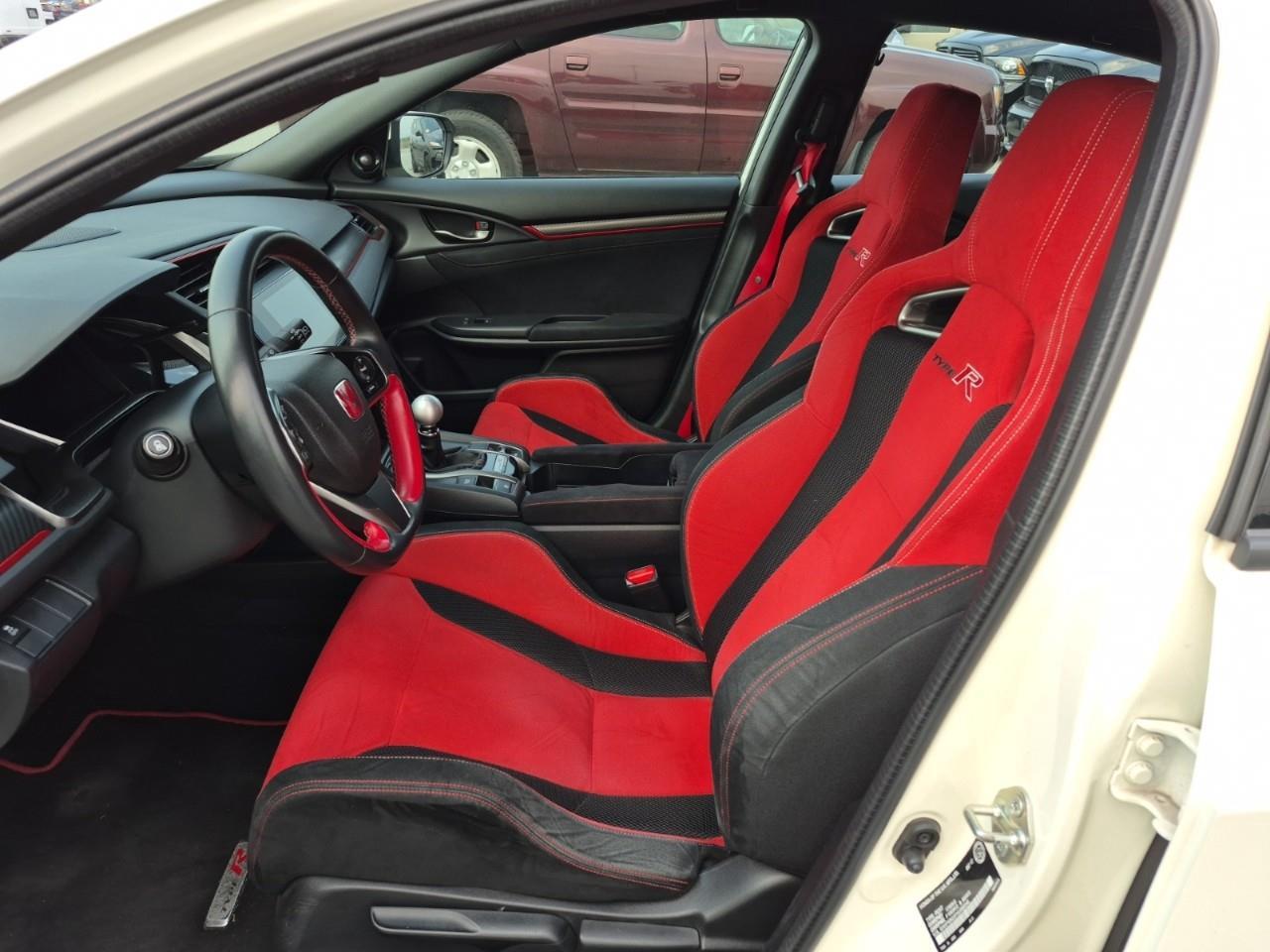 2017 Honda Civic Type R (M6) 4dr Hatchback Photo