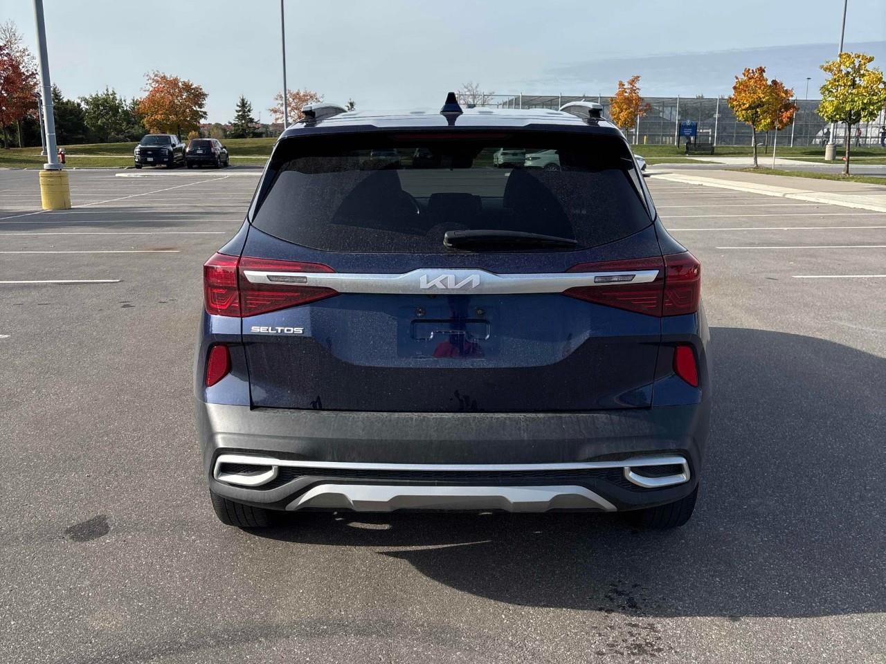 2023 Kia Seltos EX 4dr All-Wheel Drive Photo4