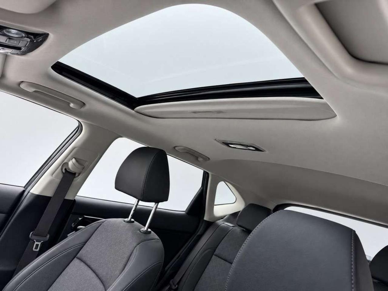 2023 Kia Seltos EX PREMIUM AWD / LEATHER / SUNROOF / NAVI / BLIND SPOT / LANE ASSIST Photo