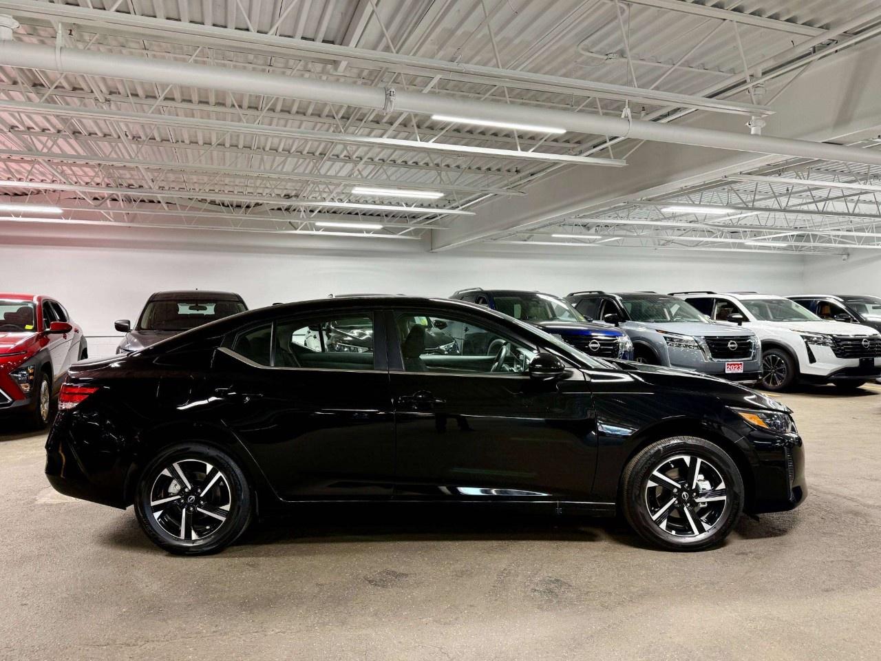 2025 Nissan Sentra SV CVT Photo