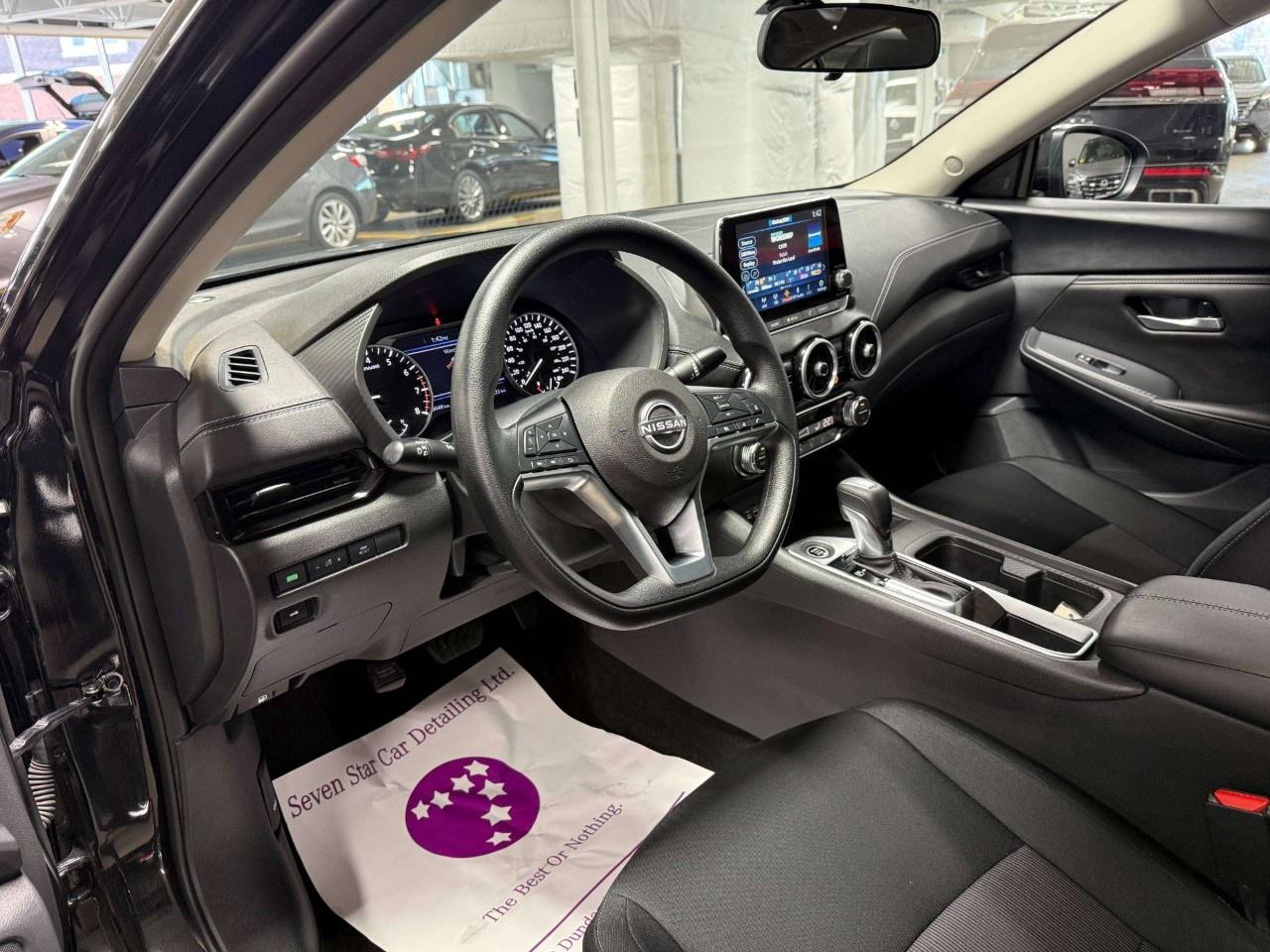 2025 Nissan Sentra SV CVT Photo