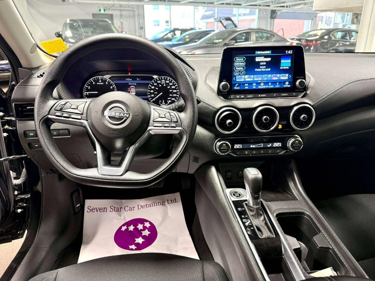 2025 Nissan Sentra SV CVT Photo